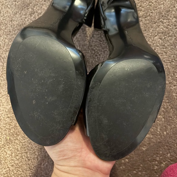 Elegant Black Peep-Toe Heels Size 39 Euro - Picture 2 of 3